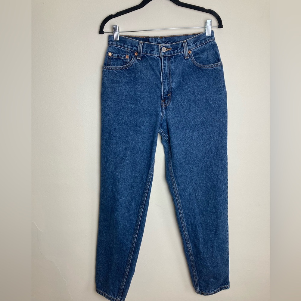 Vintage 90’s 550 Levi’s Women’s Sz 8 26W Tapered Leg Mom Jean Medium Wash